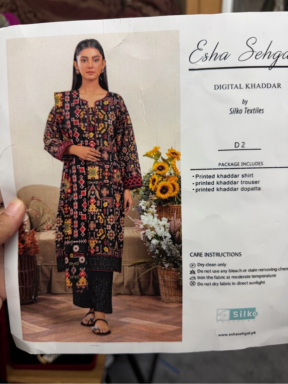 3 piece unstiched Pakistani suit
